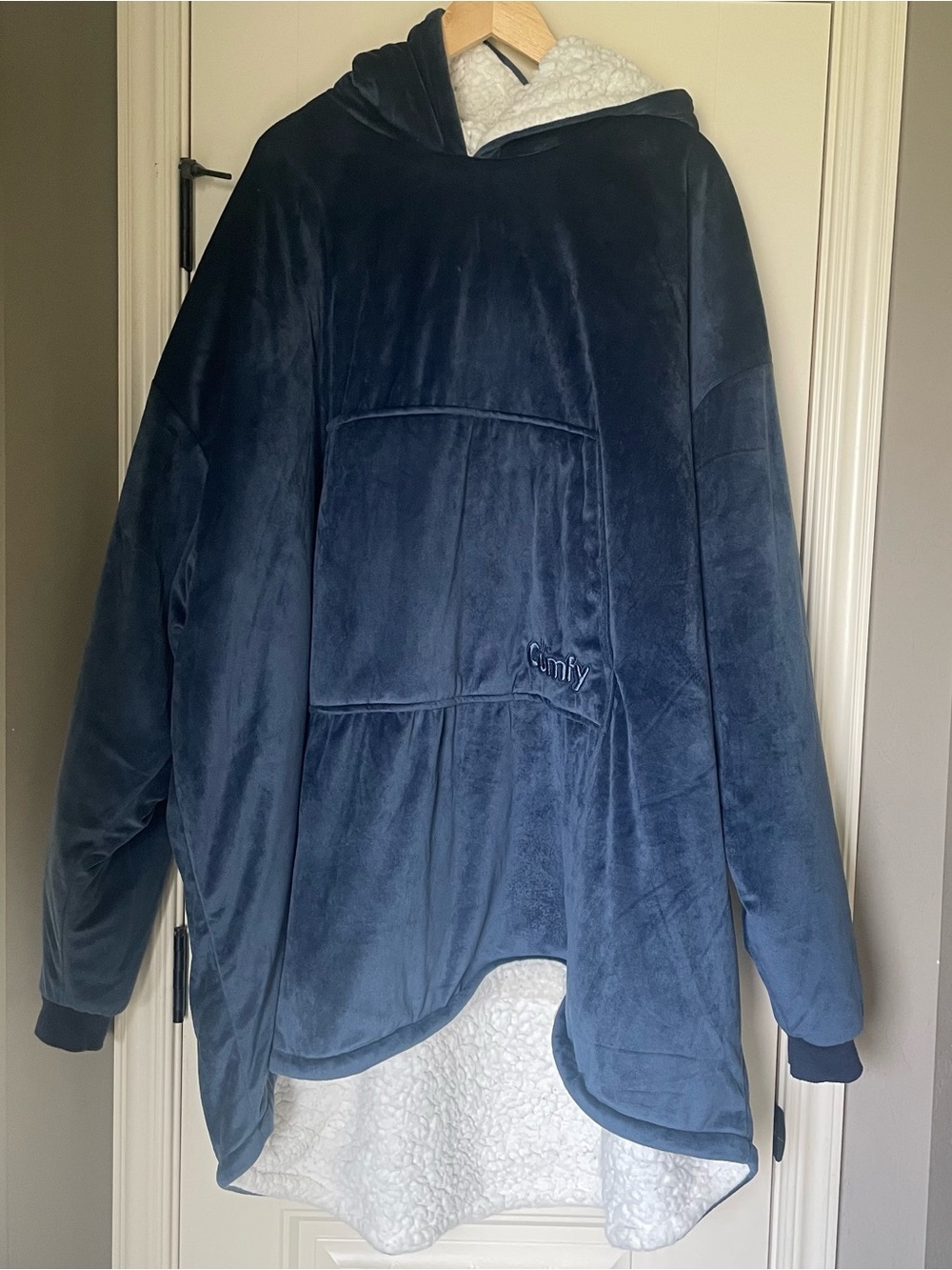 The Cozy Oversized Navy Sherpa-Lined Hoodie